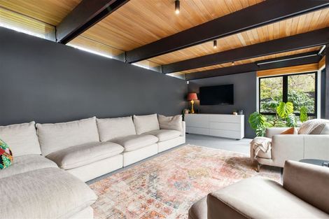 Photo of property in 35 Westburn Terrace, Burnside, Christchurch, 8041