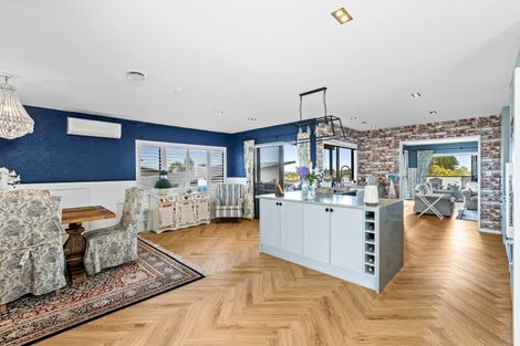 Photo of property in 1169 Whangaparaoa Road, Gulf Harbour, Whangaparaoa, 0930