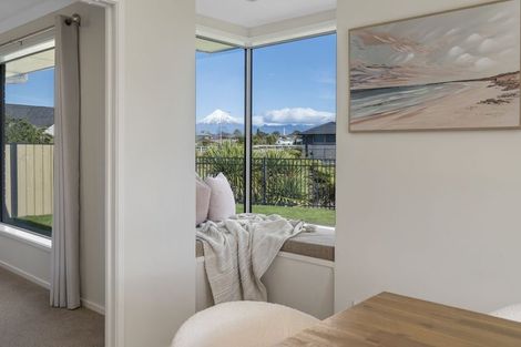 Photo of property in 17 Waitaha Place, Bell Block, New Plymouth, 4312