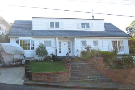 Photo of property in 52 Homewood Crescent, Karori, Wellington, 6012