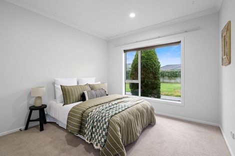 Photo of property in 35 Carnation Court, Cambridge, 3434