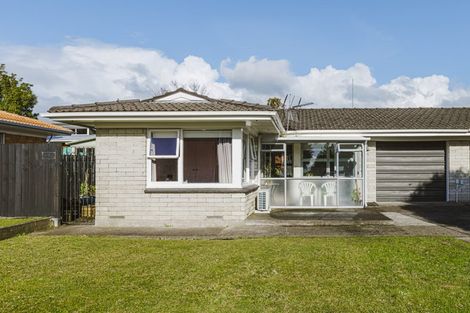 Photo of property in 1/28 Park Estate Road, Rosehill, Papakura, 2113