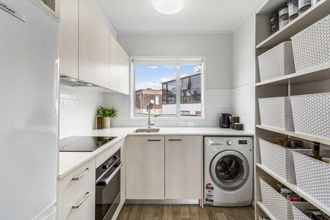 Photo of property in 7/19 Houghton Street, Meadowbank, Auckland, 1072