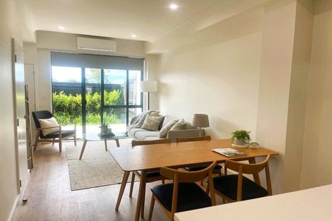 Photo of property in 33 Parkwood Avenue, Westgate, Auckland, 0614