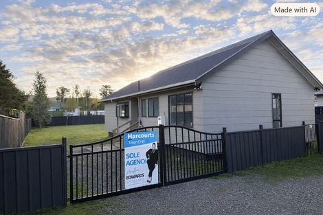 Photo of property in 28 Watts Street, Waipawa, 4210