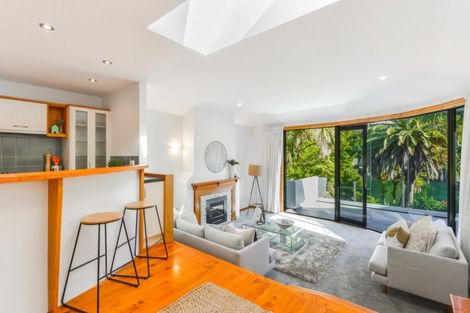 Photo of property in 27b Opoia Road, Hamilton East, Hamilton, 3216