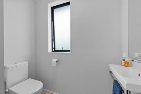 Photo of property in 16 Onekura Street, Red Beach, 0932