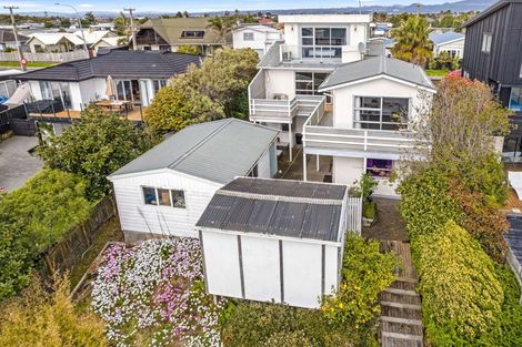 Photo of property in 1219 Papamoa Beach Road, Papamoa Beach, Papamoa, 3118