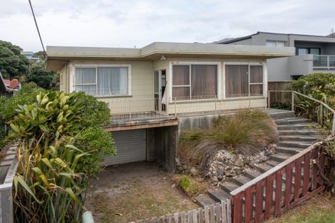 Photo of property in 120 The Parade, Paekakariki, 5034