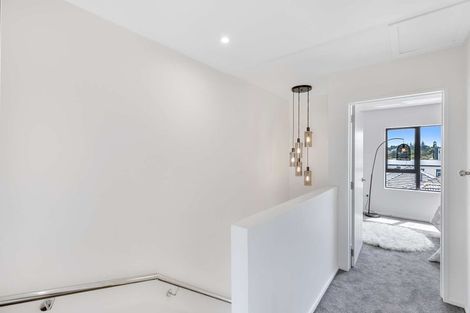 Photo of property in 3/68 Smythe Road, Henderson, Auckland, 0612