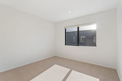 Photo of property in 34 Viridian Avenue, Rosehill, Papakura, 2113
