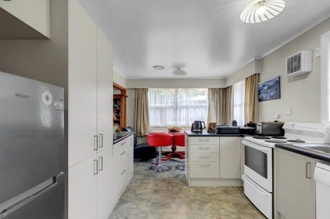 Photo of property in 8 Pulham Crescent, Queenwood, Hamilton, 3210