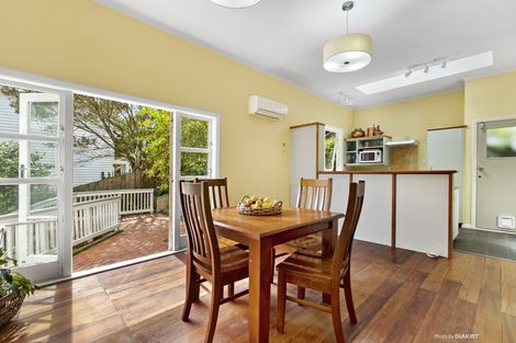 Photo of property in 94 Parkvale Road, Karori, Wellington, 6012