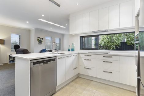 Photo of property in 19 Waiarohia Place, Hobsonville, Auckland, 0616