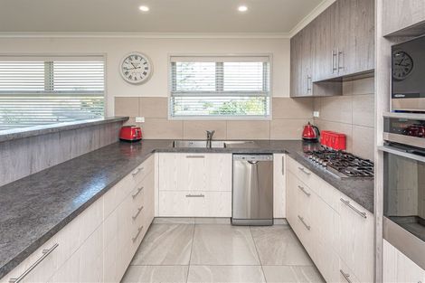 Photo of property in 98 Matai Street, Castlecliff, Whanganui, 4501