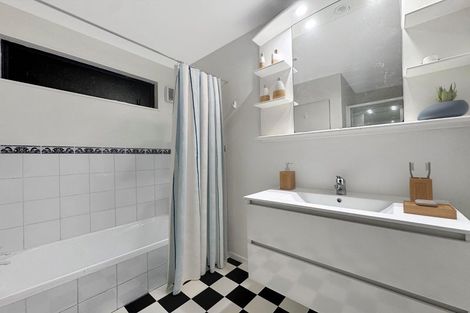 Photo of property in 54 Cunliffe Street, Churton Park, Wellington, 6037