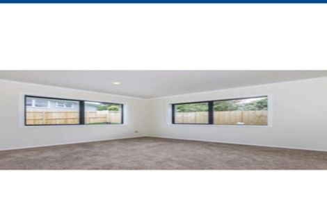 Photo of property in 35a Awaroa Road, Sunnyvale, Auckland, 0612
