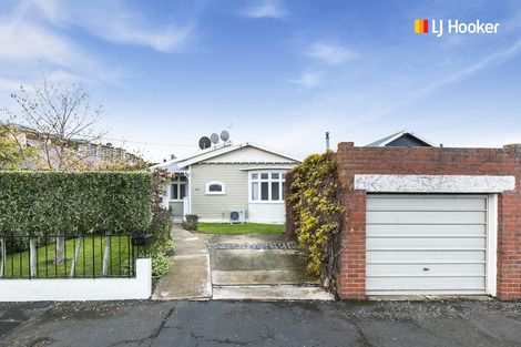 Photo of property in 376 Bay View Road, Saint Clair, Dunedin, 9012