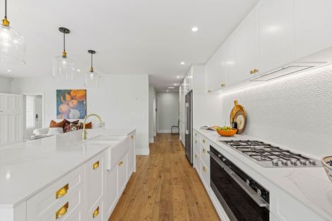 Photo of property in 87 Cashmere Road, Cashmere, Christchurch, 8022