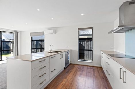 Photo of property in 28 Chatsworth Avenue, Rangiora, 7400