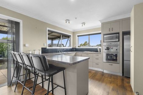 Photo of property in 10 Culzean Grove, Bell Block, New Plymouth, 4312