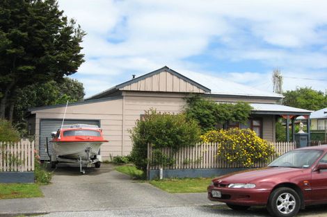 Photo of property in 16 Peel Street, Westport, 7825