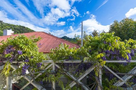 Photo of property in 20 Buller Street, Picton, 7220