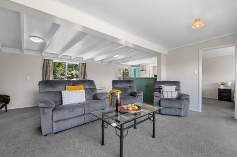 Photo of property in 33 Okareka Loop Road, Lake Okareka, Rotorua, 3076