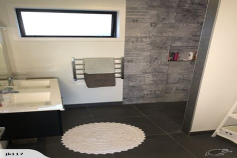 Photo of property in 2b Kaniera Terrace, Cambridge, 3434