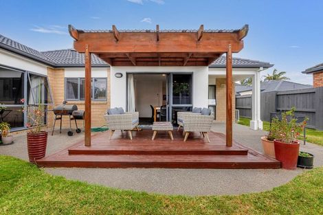 Photo of property in 25 Kahira Crescent, Papamoa Beach, Papamoa, 3118