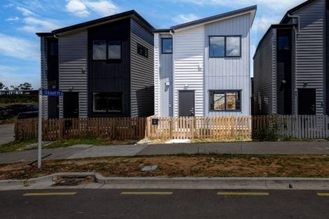 Photo of property in 4 Tukauri Place, Papakura, 2110