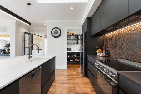 Photo of property in 205a Cameron Town Road, Pukekohe, 2678