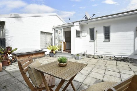 Photo of property in 2/10 Lane Street, Woolston, Christchurch, 8023