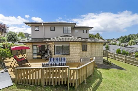 Photo of property in 6 Fairchild Avenue, Goodwood Heights, Auckland, 2105