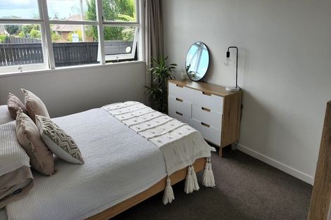 Photo of property in 6 Heath Street, St Andrews, Hamilton, 3200