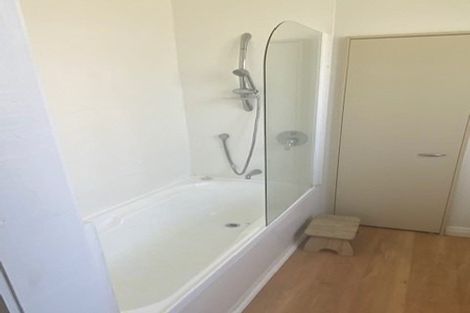 Photo of property in 4 Eatwell Avenue, Paraparaumu Beach, Paraparaumu, 5032