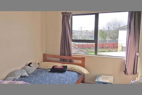 Photo of property in 1/4 Charlenne Close, Ranui, Auckland, 0612