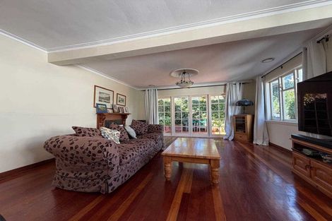 Photo of property in 16 Friend Street, Karori, Wellington, 6012