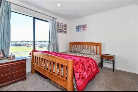 Photo of property in 4 Fermi Lane, Papakura, 2110