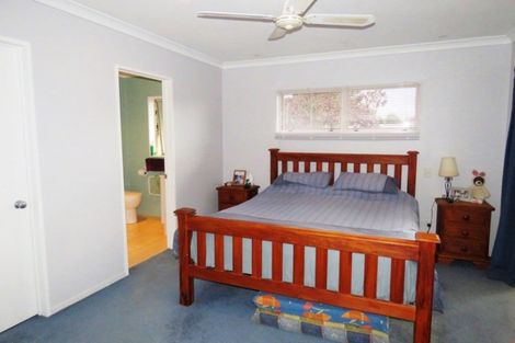 Photo of property in 15 Oaklands Drive, Cambridge, 3434