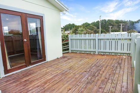 Photo of property in 35 Ruanui Street, Himatangi Beach, Foxton, 4891
