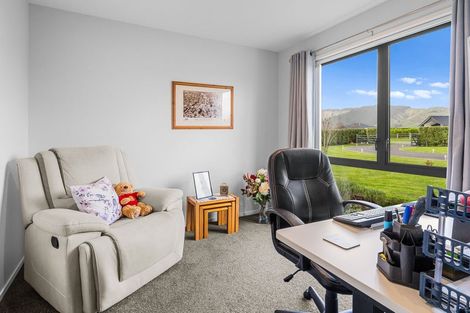 Photo of property in 9 Ruapai Drive, Levin, 5571