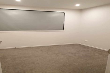 Photo of property in 11/8 Chivalry Road, Glenfield, Auckland, 0629