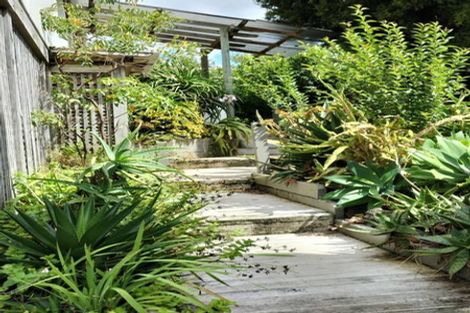 Photo of property in 60 Vintage Drive, Henderson, Auckland, 0612