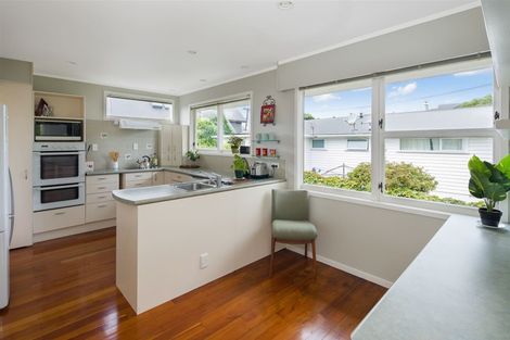 Photo of property in 10a Izard Road, Khandallah, Wellington, 6035