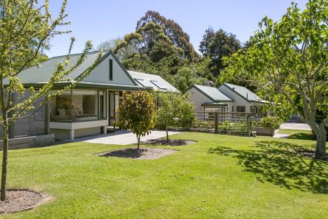 Photo of property in 71 Gillespie Place, Acacia Bay, Taupo, 3385