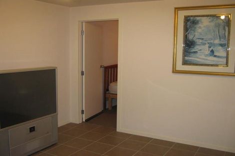 Photo of property in 18 Stanaway Street, Hillcrest, Auckland, 0627