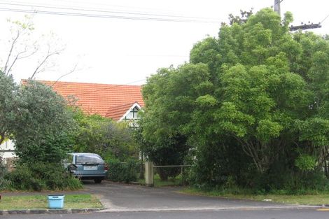 Photo of property in 1 Challinor Crescent, Mount Albert, Auckland, 1025