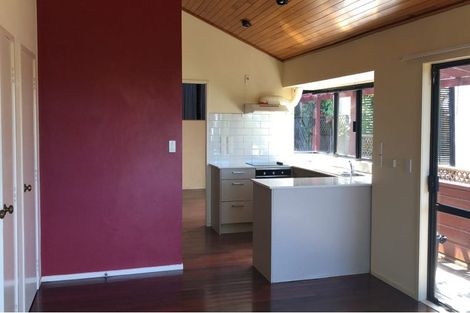 Photo of property in 1/14 Clematis Avenue, Murrays Bay, Auckland, 0630