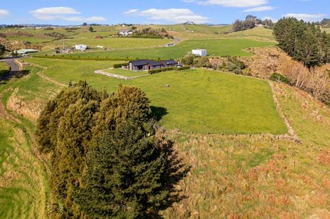 Photo of property in 110 Stockman Road, Tikorangi, Waitara, 4383